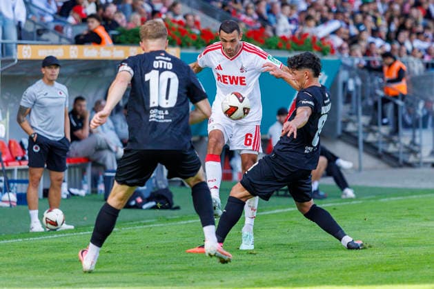 KOELN, GERMANY - OCTOBER 3, 2026: Ellyes Skhiri (1. FC Köln, 6), David Otto (FC Viktoria Köln, 10) and Taylan Duman (FC Viktoria Köln, 8) during the friendly match between FC Viktoria Köln vs. 1. FC Köln at the Sportpark Hoehenberg on October 3, 2026 in Koeln, Germany. DFL REGULATIONS PROHIBIT ANY USE OF PHOTOGRAPHS AS IMAGE SEQUENCES AND OR QUASI-VIDEO. Nordrhein-Westfalen Germany Copyright: xLeahxKohringx