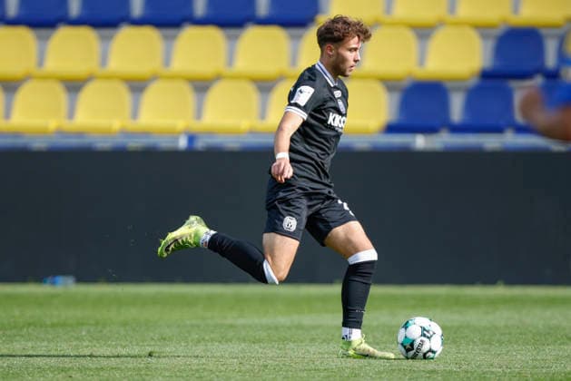 October 3, 2026, Stadionplein, Leeuwarden, GER, Friendly Match: SV Meppen vs. SC Cambuur, Niclas Wessels, SV Meppen 23. DFL regulations prohibit any use of photographs as image sequences and or quasi-video. Leeuwarden, Friesland, Netherlands, Stadionplein