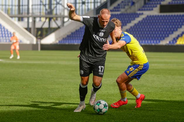 October 3, 2026, Stadionplein, Leeuwarden, GER, Friendly Match: SV Meppen vs. SC Cambuur, Jannic Ehlers, SV Meppen 17. DFL regulations prohibit any use of photographs as image sequences and or quasi-video. Leeuwarden, Friesland, Netherlands, Stadionplein