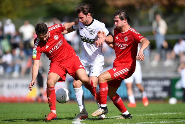 Men s Soccer, Regionalliga West, 2026–2027 Season, Matchday 25: VfB 03 Hilden vs. SV Bergisch Gladbach on October 3, 2026, at the Am Bandsbusch Stadium in Hilden. Ardit Mimini (SV Bergisch Gladbach), left: Venhar Ismailji (VfB 03 Hilden), center: Rexhep Ajdari (SV Bergisch Gladbach), right: North Rhine-Westphalia, Germany