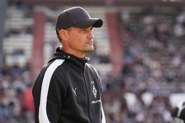 October 3, 2026, xydrx, Men s, Soccer, Friendly Match, FC St. Pauli vs. Borussia Mönchengladbach, 2026–2027 Season, Millerntor Stadium, Alexander Blessin, Head Coach of Borussia Mönchengladbach. DFB regulations prohibit any use of photographs as image sequences and or quasi-video. Copyright: HMBxMedia YannisxDreimann