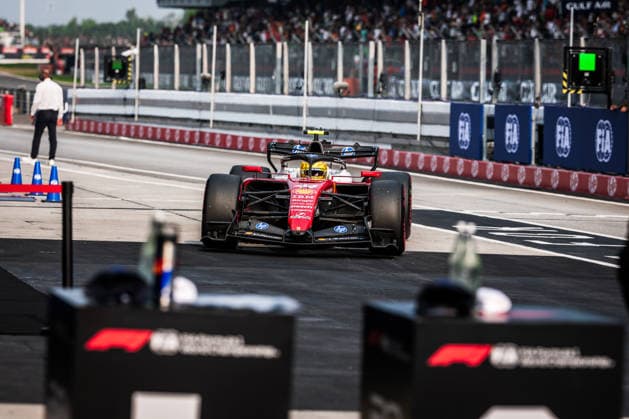Sepang Circuit, Kuala Lumpur, Malaysia. 3.October.2026; Lewis Hamilton of Great Britain and Scuderia Ferrari HP during qualifying Formula One Bahrain Grand Prix aflo_352942605 JayxHiranox