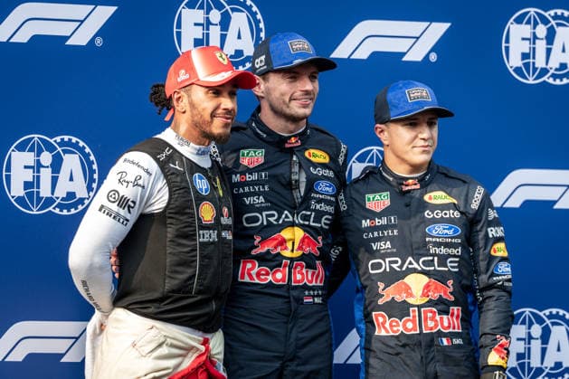 Sepang Circuit, Kuala Lumpur, Malaysia. 3.October.2026; Max Verstappen, Lewis Hamilton and Issack Hadjar during Formula One Bahrain Grand Prix aflo_352942705 JayxHiranox
