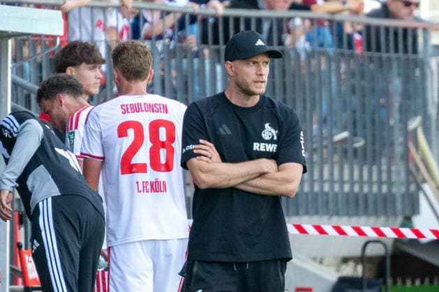 Rene Wagner, FC Cologne coach, watches his team s match between FC Viktoria Cologne and FC Hansa Rostock, soccer, 3. Liga, Matchday 5, 2026–2027 season, September 11, 2026. DFL and DFB regulations prohibit any use of photographs as image sequences and or quasi-video. FC Viktoria Cologne vs. FC Hansa Rostock, soccer, 3. Liga, Matchday 5, 2026–2027 season, September 11, 2026, Cologne Copyright: xEibner-Pressefoto ThomasxHaeslerx EP_THR