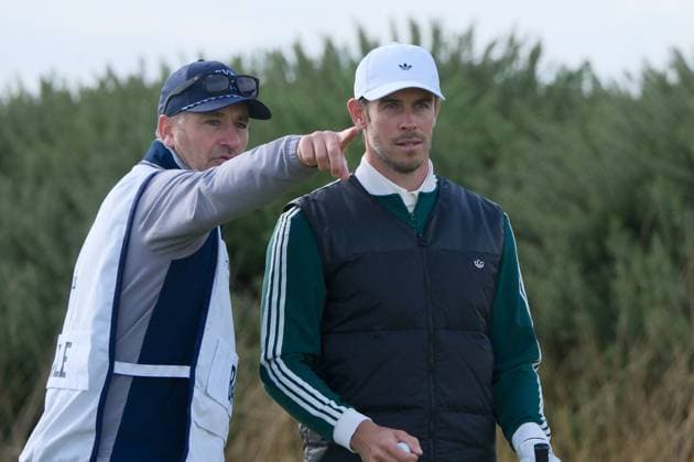 UK: The Alfred Dunhill Links Championship at Kingsbarns, St Andrews, Scotland on 03 October 2026: Pictured: Former footballer Gareth Bale on the 1st tee at Kingsbarns during the third round of the Alfred Dunhill Links Championship 2026 St Andrews Kingsbarns Scotland Scotland Copyright: xAlexxToddx