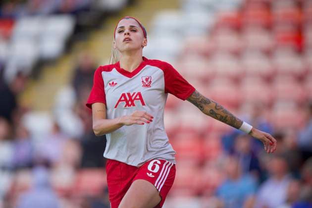 Football - FA Women s Super League - Manchester United, ManU FC Women v Liverpool FC Women LEIGH, ENGLAND - Saturday, October 3, 2026: Liverpool FC Women s Natalia Ramos during the pre-match warm-up before the FA Women™s Super League match between Manchester United FC Women and Liverpool FC Women at Leigh Sports Village. (Photo by David Rawcliffe Propaganda) LEIGH Leigh Sports Village GREATER MANCHESTER ENGLAND Copyright: xDavidxRawcliffex 2026-10-03-Man_Utd_Women_v_Liverpool_Women-004_2