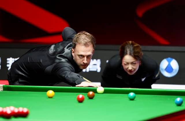 (261003) -- SHENZHEN, Oct. 3, 2026 -- Judd Trump of England competes during the semifinal against Wu Yize of China at World Snooker Tour Shenzhen Open 2026 in Shenzhen, south China s Guangdong Province, Oct. 3, 2026. ) (SP)CHINA-SNOOKER-SHENZHEN OPEN (CN) LuxHanxin 