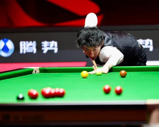 (261003) -- SHENZHEN, Oct. 3, 2026 -- Wu Yize of China competes during the semifinal against Judd Trump of England at World Snooker Tour Shenzhen Open 2026 in Shenzhen, south China s Guangdong Province, Oct. 3, 2026. ) (SP)CHINA-SNOOKER-SHENZHEN OPEN (CN) LuxHanxin