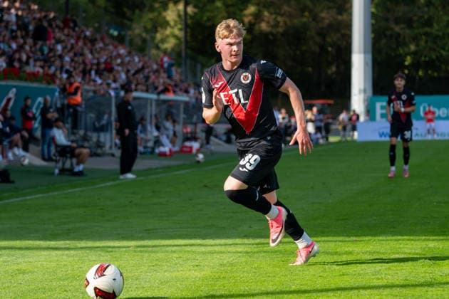 Felix Albers, Viktoria Cologne, 39, with the ball; FC Viktoria Cologne vs. FC Hansa Rostock, soccer, 3. Liga, Matchday 5, 2026–2027 season, September 11, 2026 DFL DFB regulations prohibit any use of photographs as image sequences and or quasi-video FC Viktoria Cologne vs. FC Hansa Rostock, soccer, 3rd Division, Matchday 5, 2026–2027 season, September 11, 2026, Cologne Copyright: xEibner-Pressefoto ThomasxHaeslerx EP_THR