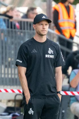 Rene Wagner, coach of 1. FC Köln, watches thoughtfully as his team plays FC Viktoria Köln vs. FC Hansa Rostock, soccer, 3. Liga, Matchday 5, 2026–2027 season, September 11, 2026 DFL DFB regulations prohibit any use of photographs as image sequences and or quasi-video: FC Viktoria Cologne vs. FC Hansa Rostock, soccer, 3. Liga, Matchday 5, 2026–2027 season, September 11, 2026, Cologne Copyright: xEibner-Pressefoto ThomasxHaeslerx EP_THR