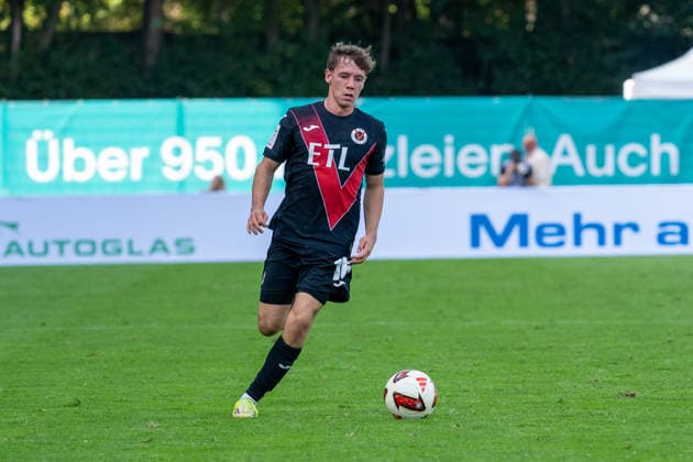 Niklas Jahn, Viktoria Cologne, 16, with the ball; FC Viktoria Cologne vs. FC Hansa Rostock, soccer, 3. Liga, Matchday 5, 2026–2027 season, September 11, 2026 DFL DFB regulations prohibit any use of photographs as image sequences and or quasi-video FC Viktoria Cologne vs. FC Hansa Rostock, soccer, 3rd Division, Matchday 5, 2026–2027 season, September 11, 2026, Cologne Copyright: xEibner-Pressefoto ThomasxHaeslerx EP_THR