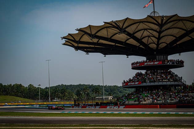 IPA89258308 - 4 Lewis Hamilton (GBR) - Scuderia Ferrari HP during Saturday s qualifying session for the 2026 Formula 1 Gulf Air Bahrain Grand Prix in Malaysia at the Sepang International Circuit in Sepang, Malaysia. Round 16 of 23 of the 2026 FIA Formula One World Championship, WM, Weltmeisterschaft held October 2–4, 2026. The race was moved from Bahrain to Malaysia and held at the Sepang International Circuit during the 2026 Bahrain Grand Prix in Malaysia, part of the Formula 1 Championship, on October 3, 2026.  Copyright: xSrinivasaxKrishnanx xAlessioxDexMarcox xAvens-images.com AvensImages IPAxSportx xx IPA89258308
