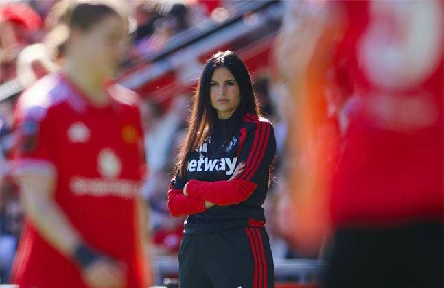Football - FA Women s Super League - Manchester United, ManU FC Women v Liverpool FC Women LIVERPOOL, ENGLAND - Sunday, September 27, 2026: Manchester United Women s head coach Eva Olid during the FA Women™s Super League match between Manchester United FC Women and Liverpool FC Women at Leigh Sports Village. (Photo by David Rawcliffe Propaganda) LEIGH Leigh Sports Village GREATER MANCHESTER ENGLAND Copyright: xDavidxRawcliffex 2026-10-03-Man_Utd_Women_v_Liverpool_Women-040_2