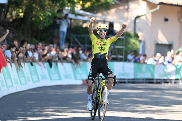 03-10-2026 Giro Dell emilia; 2026, Visma - Lease A Bike; Piganzoli, Davide; Bologna - San Luca;