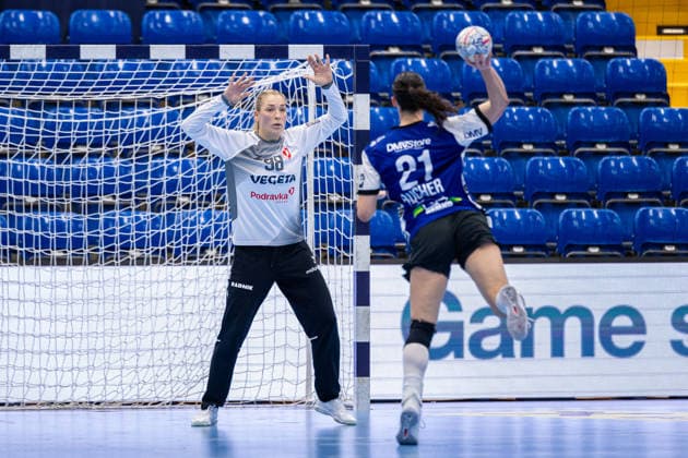 L R Lucija Besen, HC Podravka, 98, Nuria Bucher, HSG Blomberg Lippe, 21 penalty throws (7-meter throws), GER, HSG Blomberg Lippe vs. HC Podravka, Handball, EHF Champions League Women, Group Stage, 2026–2027 season, October 3, 2026, GER, HSG Blomberg Lippe vs. HC Podravka, Handball, EHF Champions League Women, Group Stage, 2026–2027 season, October 3, 2026, Lemgo Copyright: xEibner-Pressefoto JanxRollingerx EP_JSK