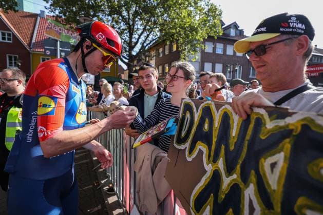 Cycling: UCI ProSeries Men s Elite 20 Sparkassen Münsterland Giro on October 3, 2026—Maximilian Richard Walscheid of Lidl Trek will be signing autographs xJRx