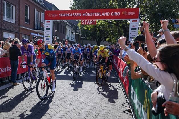Cycling: UCI ProSeries Men s Elite 20 Sparkassen Münsterland Giro on October 3, 2026. Race starts in Borken. Maximilian Richard Walscheid (Lidl Trek) bids farewell to the fans. xJRx