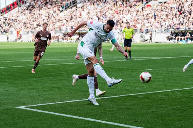 German Soccer: 2. Bundesliga, Bundesliga, Friendly Match, 2026–27 Season, FC St. Pauli vs. Borussia Mönchengladbach, Millerntor Stadium, Hamburg, St. Pauli, Tim Kleindienst, Borussia Mönchengladbach, 11, shot Copyright: xStefanxTrochax