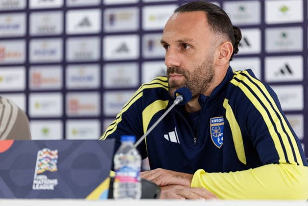 SOCCER - NL, KOS vs AUT PRISTINA,KOSOVO,03.OCT.26 - SOCCER - UEFA Nations League, OEFB international match, Länderspiel, Nationalmannschaft Kosovo vs Austria, preview, press conference, PK, Pressekonferenz team KOS. Image shows Dion Kacuri (KOS). GEPAxpictures xArminxRauthner