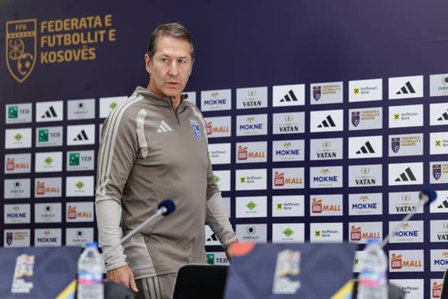 SOCCER - NL, KOS vs AUT PRISTINA,KOSOVO,03.OCT.26 - SOCCER - UEFA Nations League, OEFB international match, Länderspiel, Nationalmannschaft Kosovo vs Austria, preview, press conference, PK, Pressekonferenz team KOS. Image shows head coach Franco Foda (KOS). GEPAxpictures xArminxRauthner