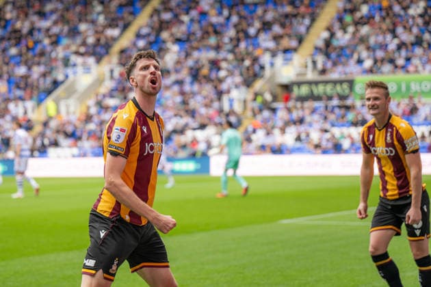 Reading v Bradford City, EFL Sky Bet League 1 Goal! Jake Beesley of Bradford City celebrates as he scores during the EFL Sky Bet League 1 match between Reading and Bradford City at the Select Car Leasing Stadium, Reading, UK on 3 October 2026. Reading Select Car Leasing Stadium Berkshire UK Editorial use only DataCo restrictions apply See www.football-dataco.com , Copyright: xStevexBaileyx PSI-24965-0053