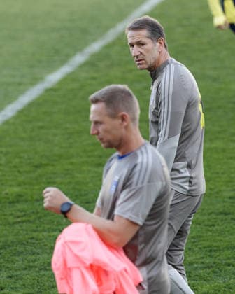 SOCCER - NL, KOS vs AUT PRISTINA,KOSOVO,03.OCT.26 - SOCCER - UEFA Nations League, OEFB international match, Länderspiel, Nationalmannschaft Kosovo vs Austria, preview, training team KOS. Image shows assistant coach Robert Ibertsberger and head coach Franco Foda (KOS). GEPAxpictures xArminxRauthner