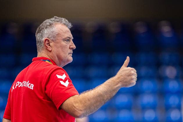 Ivica Obrvan, head coach of HC Podravka, gesturing. GER, HSG Blomberg Lippe vs. HC Podravka, handball, EHF Champions League Women, group stage, 2026–2027 season, October 3, 2026, GER, HSG Blomberg Lippe vs. HC Podravka, Handball, EHF Champions League Women, Group Stage, 2026–2027 Season, October 3, 2026, Lemgo Copyright: xEibner-Pressefoto JanxRollingerx EP_JSK