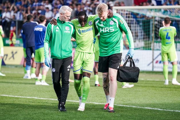 Soccer Austria Friendly Match 2025 2026 03 10 2026 SC Austria Lustenau vs. FC Schalke 04 SUN MINIMEAL Arena Lustenau, Austria Jean Paul Ndiaye Schalke 04 is carried off the field injured Copyright: xLUKAxKOLANOVICx