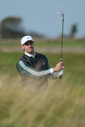 Gareth Bale in the rough on the 4th hole Alfred Dunhill Links Championship, Round 3, Kingsbarns Golf Links, Fife, UK, Scotland - 03 Oct 2026 United Kingdom  Copyright: xStuartxWallace Shutterstockx 17183186cj