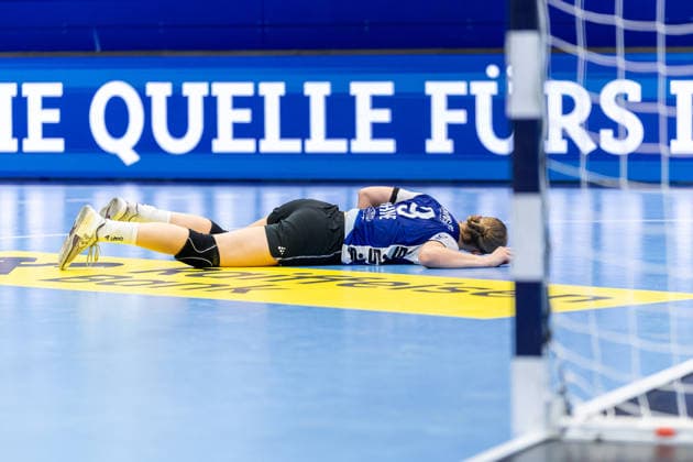 Nieke Kuehne of HSG Blomberg Lippe, 09, reacts with disappointment GER, HSG Blomberg Lippe vs. HC Podravka, Handball, EHF Champions League Women, Group Stage, 2026–2027 Season, October 3, 2026 GER, HSG Blomberg Lippe vs. HC Podravka, Handball, EHF Champions League Women, Group Stage, 2026–2027 Season, October 3, 2026 Lemgo Copyright: xEibner-Pressefoto JanxRollingerx EP_JSK