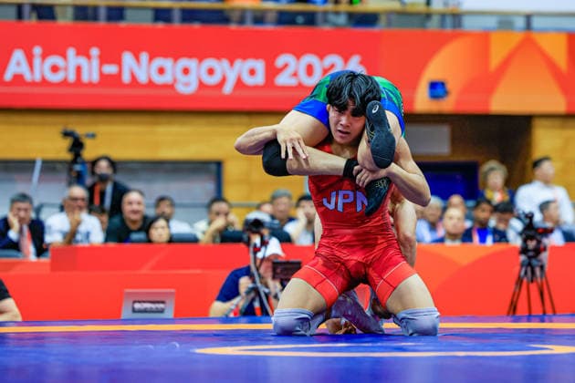 Asian Games 57kg Freestyle: Aiaal Belolyubskii (TJK) def. Yamato Ogawa (JPN) Copyright: xAmirrezaxAliasgarix