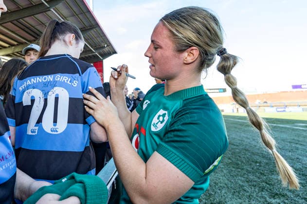 Women s International Test Match, Virgin Media Park, Cork 3 10 2026 Ireland vs Japan Ireland s Alana McInerney signs a jersey for a fan Alana McInerney signs a jersey for a fan 3 10 2026 Copyright: xDanxClohessyx DC91156 copy