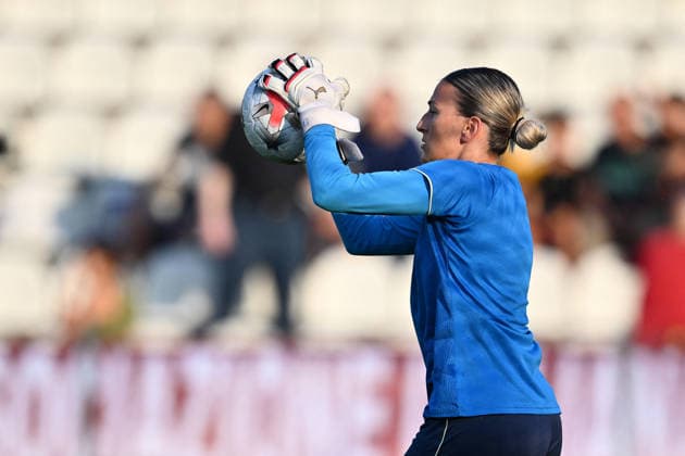 SOCCER - Women s Serie A - AS Roma vs. SS Lazio Women Photo by IPA ABACAPRESS.COM89263550 - Sara Cetinja of S.S. Lazio Women warms up before the Serie A Women Athora match—Matchday 2—between A.S. Roma and S.S. Lazio Women at the Tre Fontane Stadium on October 3, 2026, in Rome, Italy. Rome Italy Copyright: xIPAxSport ABACAx