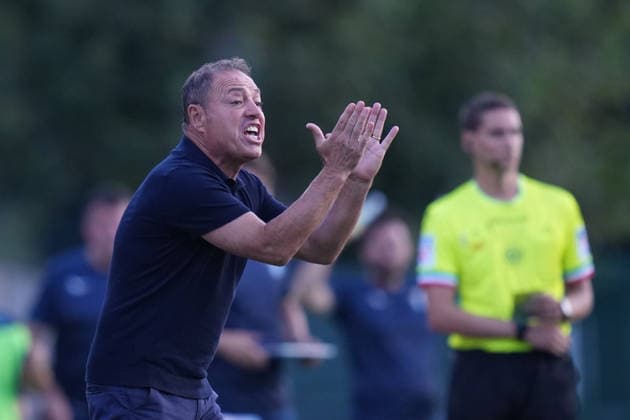 Roma™s head coach Gianpiero Piovani during the Serie A Women soccer match between Roma and Lazio at the Rome s Tre Fontane stadium, Italy - Saturday October 3, 2026 - Soccer ( Photo by Alfredo Falcone LaPresse )  Copyright: xAlfredoxFalcone LaPressex