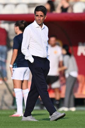 SOCCER - Women s Serie A - AS Roma vs. SS Lazio Women Photo by IPA ABACAPRESS.COM89263563 - Gianluca Grassadonia, head coach of S.S. Lazio Women, attends the Serie A Women Athora match on Matchday 2 between A.S. Roma and S.S. Lazio Women at the Tre Fontane Stadium on October 3, 2026, in Rome, Italy. Rome Italy Copyright: xIPAxSport ABACAx