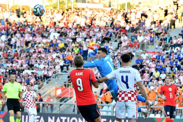RIJEKA, CROATIA - OCTOBER 03: Dominik Livakovic of Croatia (C) in action against Harry Kane of England (CL) during the UEFA Nations League, League A Group A3, match between Croatia and England at Stadion Rujevica, Rijeka on October 03, 2026 in Rijeka, Croatia. (Photo by Natasa Kupljenik Sports Press Photo). Copyright: xNatasaxKupljenikx xSPPx Sportspressphoto_SPR244569