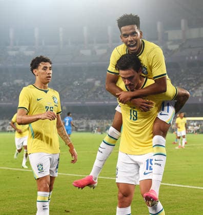RECORD DATE NOT STATED International Friendly, Länderspiel, Nationalmannschaft football match between India and Brazil Kolkata, Oct 03 (ANI): Brazil footballer Pedro, along with teammates, celebrates after scoring a goal during the international friendly football match between India and Brazil at Salt Lake Stadium, in Kolkata on Saturday. Kolkata West Bengal India Copyright: xANIx ANI_20261003386