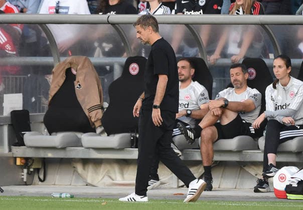 October 3, 2026, xhbx, Soccer, Google Pixel, Women s Bundesliga, Eintracht Frankfurt vs. FC Bayern Munich, Coach Niko Arnautis, Eintracht Frankfurt Women s Team, looking disappointed, Frankfurt am Main