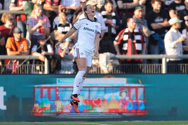 Eintracht Frankfurt vs. FC Bayern Munich, Google Pixel Women s Bundesliga: Klara Bühl of FC Bayern Munich, 17, celebrates after scoring the 0–1 goal in the Google Pixel Women s Bundesliga match between Eintracht Frankfurt and FC Bayern Munich on October 3, 2026, at the Stadion am Brentanobad in Frankfurt am Main, Frankfurt am Main, Hesse, Germany; Stadion am Brentanobad