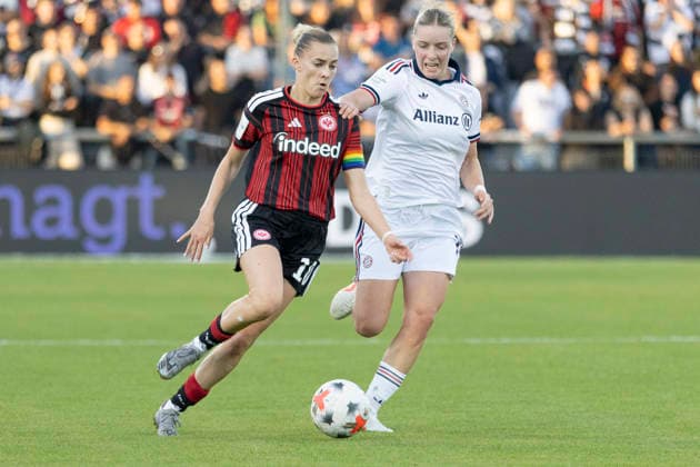 Google Pixel Women s Bundesliga Eintracht Frankfurt vs. FC Bayern Munich, October 3, 2026: Laura Freigang of Eintracht Frankfurt (No. 10) and Alara Åžehitler of FC Bayern Munich (No. 14) battle for the ball; Eintracht Frankfurt vs. FC Bayern Munich; Frankfurt; Stadion am Brentanobad; October 3, 2026 Copyright: xBEAUTIFULxSPORTS Gawlikx