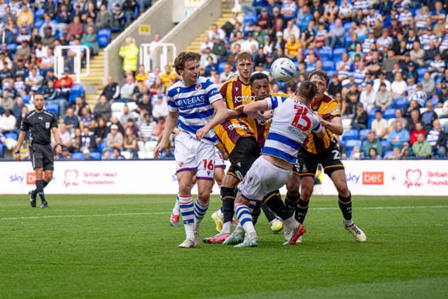 Reading v Bradford City, EFL Sky Bet League 1 Bradford defending a cross during the EFL Sky Bet League 1 match between Reading and Bradford City at the Select Car Leasing Stadium, Reading, UK on 3 October 2026. Reading Select Car Leasing Stadium Berkshire UK Editorial use only DataCo restrictions apply See www.football-dataco.com , Copyright: xStevexBaileyx PSI-24965-0093