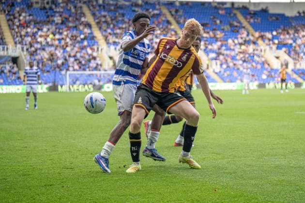 Reading v Bradford City, EFL Sky Bet League 1 Kyreece Lisbie of Reading FC during the EFL Sky Bet League 1 match between Reading and Bradford City at the Select Car Leasing Stadium, Reading, UK on 3 October 2026. Reading Select Car Leasing Stadium Berkshire UK Editorial use only DataCo restrictions apply See www.football-dataco.com , Copyright: xStevexBaileyx PSI-24965-0087