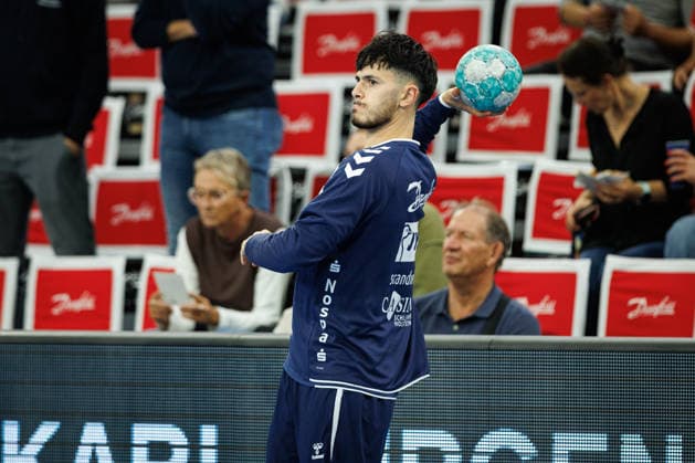Opel HBL SG Flensburg Handewitt vs. FRISCH AUF Göppingen, October 3, 2026, Patrick Volz No. 28, SG Flensburg Handewitt during warm-ups for the Opel HBL match between SG Flensburg Handewitt and FRISCH AUF Göppingen at the GGW Arena on October 3, 2026 Copyright: xBEAUTIFULxSPORTS MarioxM.xKobergx