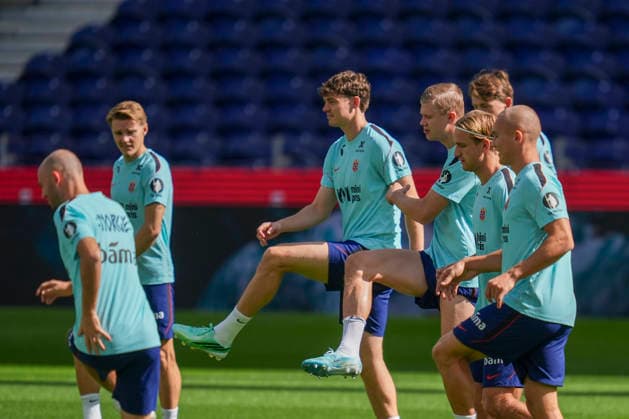 Soccer, Nations League Portugal vs. Norway, Nations League Porto, Portugal 20261003 The Norwegian national soccer team during training at Estádio do Dragão on the day of the match against Portugal. Photo: Lise Aserud, NTB, Porto, Portugal. EDITORIAL USE ONLY. RESTRICTED USE FOR BETTING COMPANIES.  Copyright: xLisexAserudx xNTBx