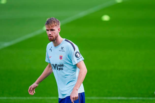 Soccer, Nations League Portugal vs. Norway, Nations League Porto, Portugal 20261003 Norway s Kristoffer Ajer during training at Estádio do Dragão on the day of the match against Portugal. Photo: Lise Aserud, NTB, Porto, Portugal. EDITORIAL USE ONLY. RESTRICTED USE FOR BETTING COMPANIES.  Copyright: xLisexAserudx xNTBx
