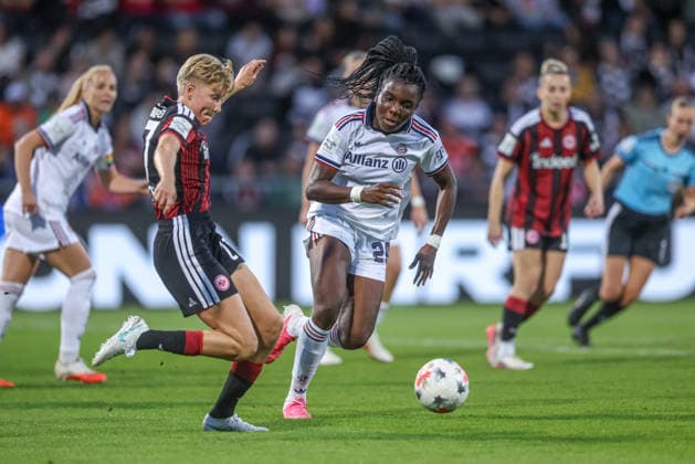 GER, Frankfurt, Eintracht Frankfurt vs. FC Bayern Munich, Google Pixel Women s Bundesliga, Soccer, DFB, 2026–2027 Season, Stadion am Brentanobad, Matchday 6 in pictures: from left, Paulina Krumbiegel (Eintracht Frankfurt Women, 27), Edna Imade (FC Bayern Munich Women, 29). DFB and DFL regulations prohibit any use of photographs as image sequences and or quasi-video, October 3, 2026 Copyright: HMBxMedia HendrikxHamelau