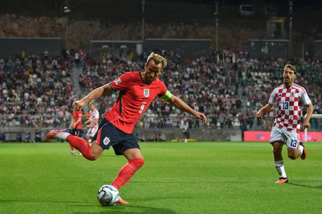 RIJEKA, CROATIA - OCTOBER 03: Harry Kane of England (L) in action against Nikola Vlasic of Croatia (R) during the UEFA Nations League, League A Group A3, match between Croatia and England at Stadion Rujevica, Rijeka on October 03, 2026 in Rijeka, Croatia. (Photo by Natasa Kupljenik Sports Press Photo). Copyright: xNatasaxKupljenikx xSPPx Sportspressphoto_SPR244615
