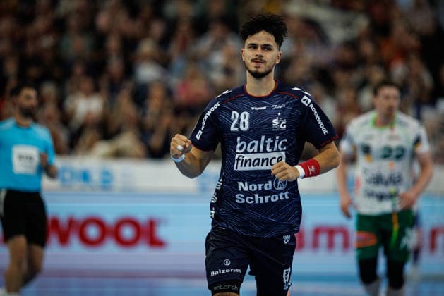 Opel HBL SG Flensburg Handewitt vs. FRISCH AUF Göppingen, October 3, 2026—Celebration: Patrick Volz (No. 28) celebrates a goal, SG Flensburg Handewitt Opel HBL SG Flensburg Handewitt vs. FRISCH AUF Göppingen, GGW Arena on October 3, 2026 Copyright: xBEAUTIFULxSPORTS MarioxM.xKobergx