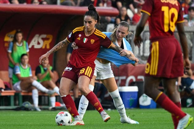 IPA89265957 - Martina Piemonte of A.S. Roma Femminile during the Serie A Women s match between A.S. Roma Femminile and Lazio Women at Tre Fontane Stadium in Rome on October 3, 2026.  Copyright: xMarioxQuartapelle IPAxSportx xx IPA89265957