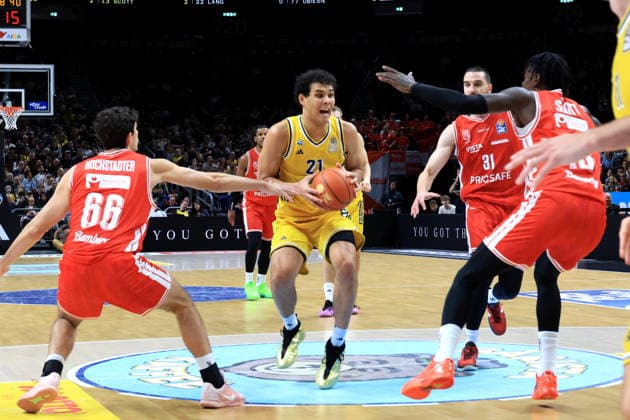 October 3, 2026, Germany, GER, DEU, Basketball, 1st Bundesliga, Day 1, 2026–2027 Season, Berlin, ALBA Berlin vs. Bamberg BRANDON ANGEL ALBA Berlin 21 nordphoto GmbH Engler Berlin Uber Arena Berlin Germany Copyright: xNordphotox xEnglerx
